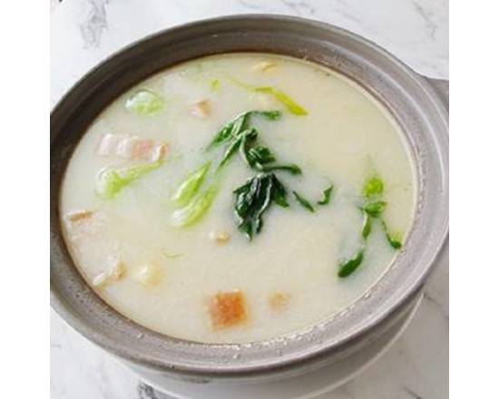 Soup with Salted Pork Belly, Bamboo Shoots & Tofu Sheets 老上海醃篤鮮